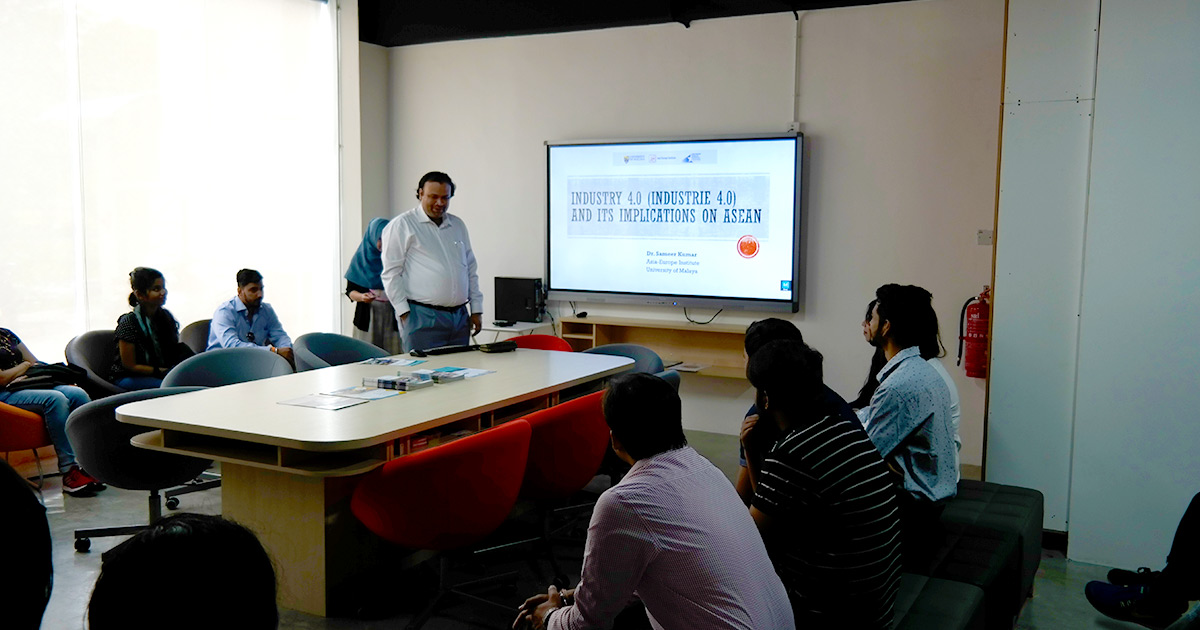 Dr. Sameer Kumar delivers a special talk on Industry 4.0 (Industrie 4.0) and its implications on ASEAN