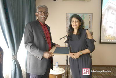 Prof. Dr. Rajah Rasiah (left), Assoc. Prof. Jahan-Ara Peerally (right)